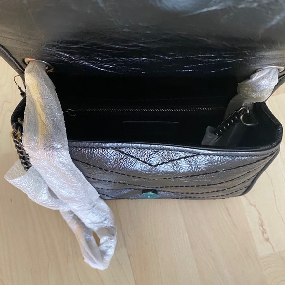 Saint Laurent Niki Crossbody Bag - Picture 6 of 7